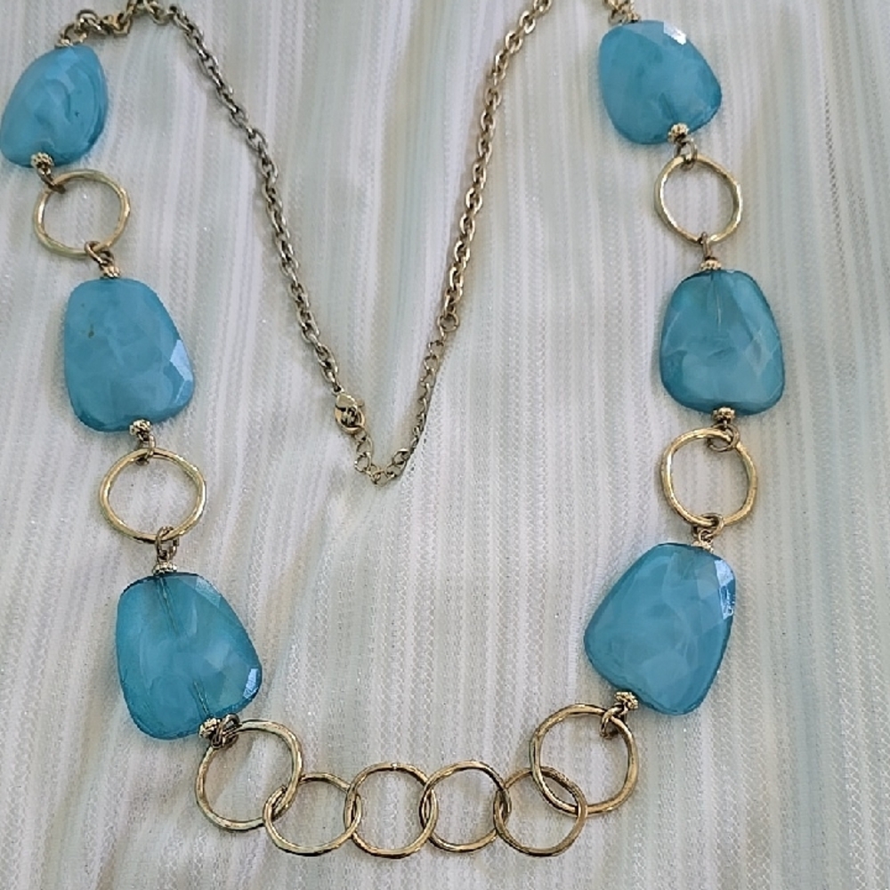 Turqoise and Gold Necklace